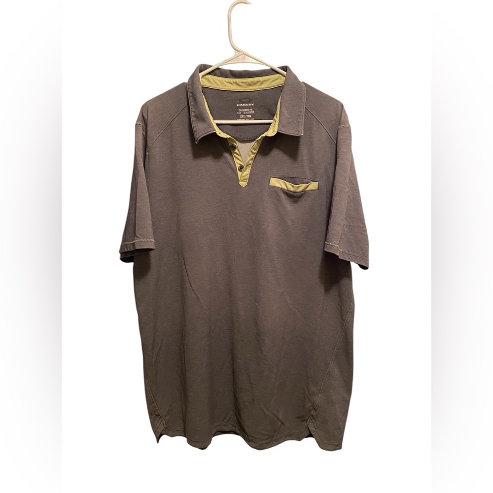 Oakley Tailored Fit mens golf polo. Size XXL.‎ Good condition
